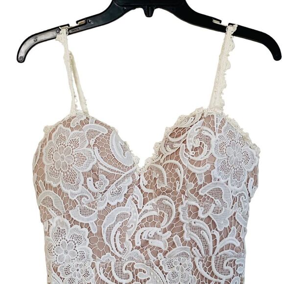 L’ATISTE by Amy White Crochet Lace Midi Dress Sz S - Picture 7 of 15